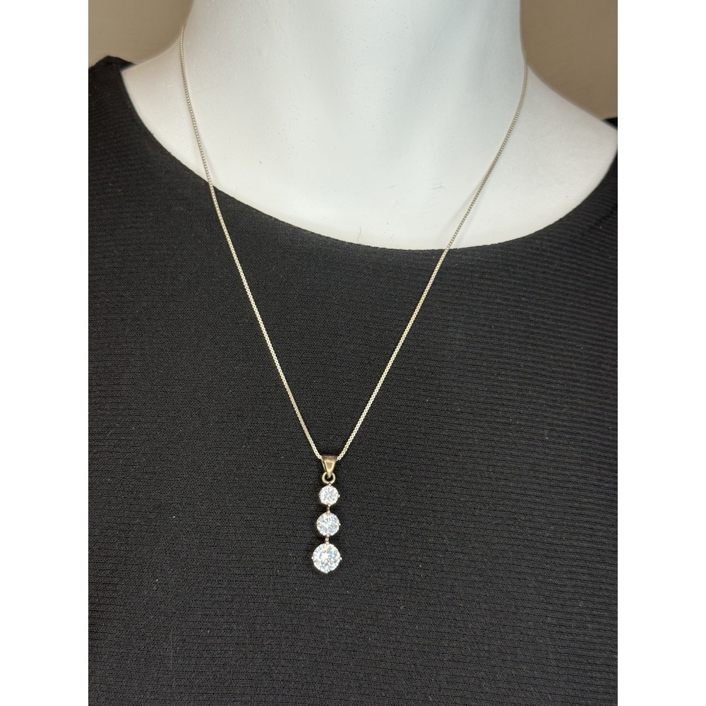 Tri Cubic Zirconia Drop Graduated Sterling Silver 925 Pendant Chain Necklace 18"